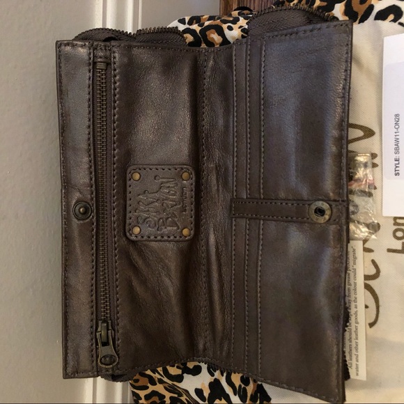 Sara Bearman Ruffle Leather Wallet/Clutch - Picture 3 of 4